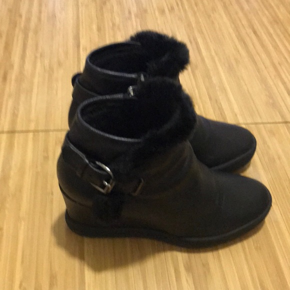 aquatalia wedge boots